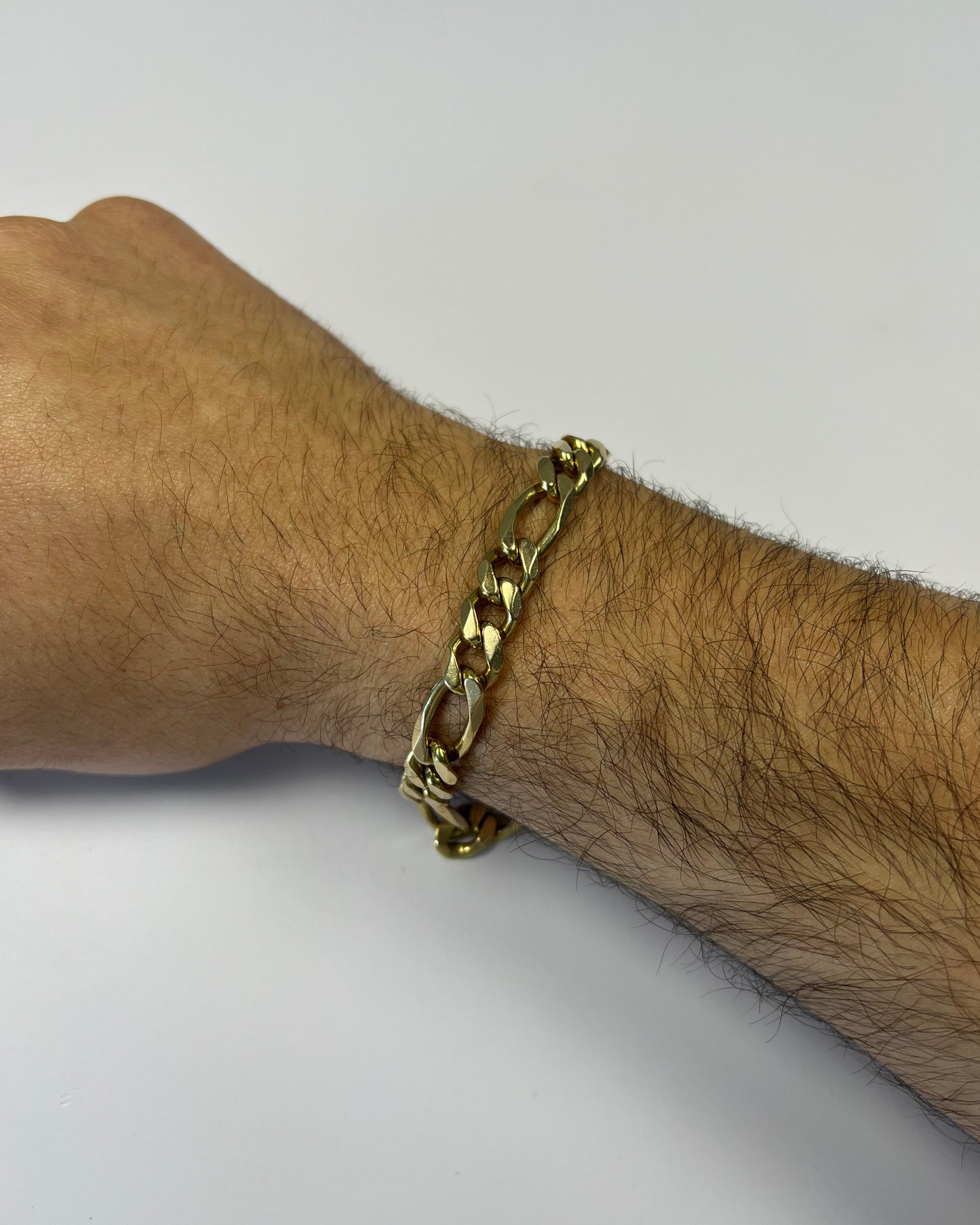 24cm Solid Figaro Bracelet in 9ct Yellow Gold