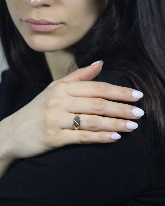 Square Signet Ring in 9ct Yellow Gold