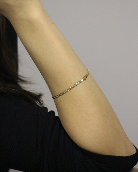 19cm Solid Textured Figaro Bracelet in 9ct Yellow Gold