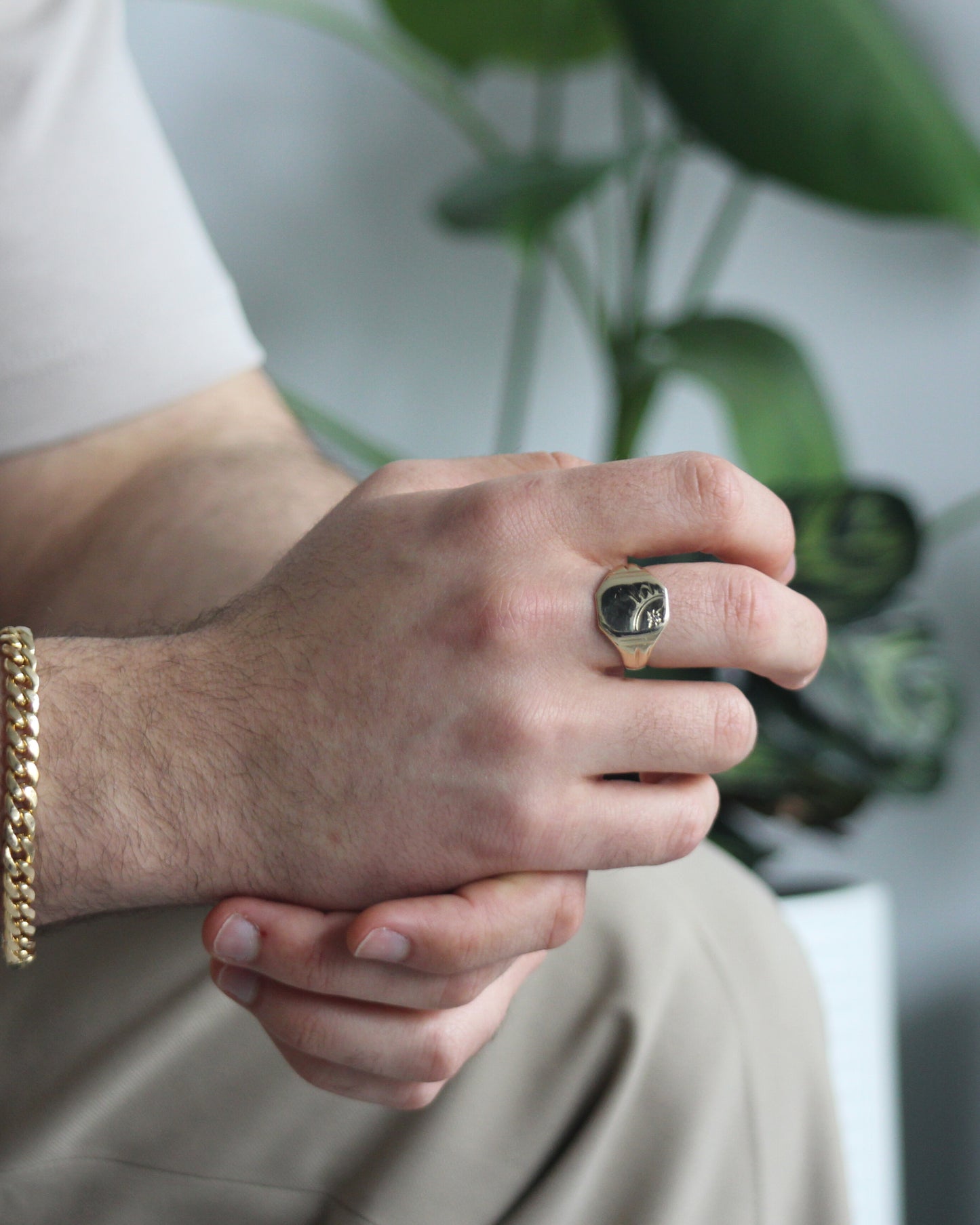 Diamond Signet Ring in 9ct Yellow Gold