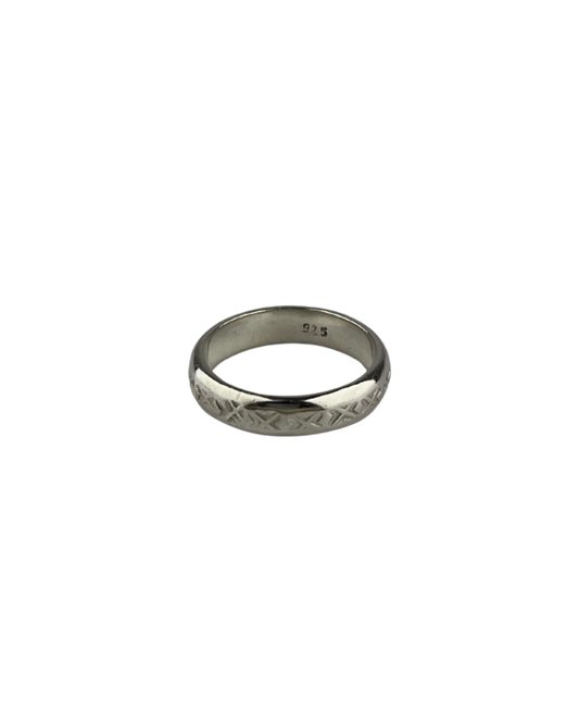 Cross Pattern Ring in Sterling Silver