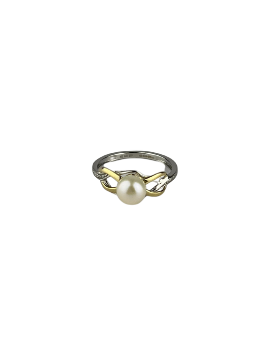 Pearl and Diamond Ring in Sterling Silver and 9ct Yellow Gold